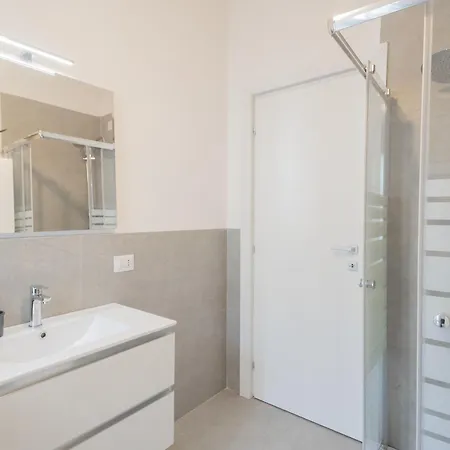 Luce By Rent * 科莫