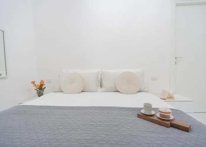 Luce By Rent 아파트